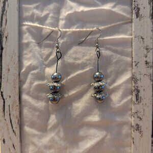 Pair of earrings